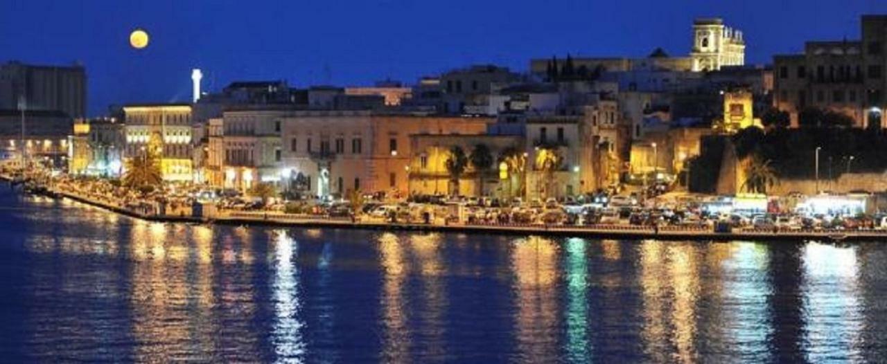 La Piazzetta Bed and Breakfast Μπρίντιζι Εξωτερικό φωτογραφία